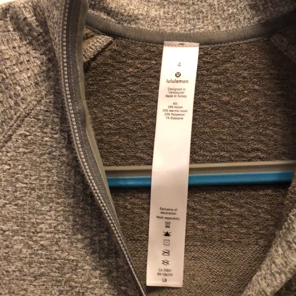 Lululemon Quarter zip pullover - Picture 4 of 4